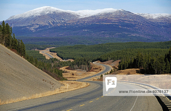 Alaska Highway  Yukon Territorium  Kanada  Nordamerika