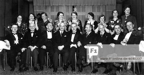Historische Aufnahme lustige Gruppe ca. 1920