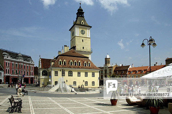 Rathaus  Rathausplatz  Zentrum  Kronstadt  Brasov  Siebenbürgen  Rumänien  Querformat