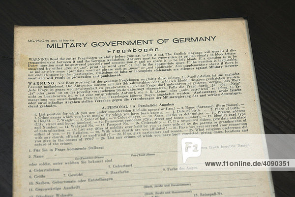 Mannheim  DEU  17.03.2005  Military Gouverment  Fragebogen der US Verwaltung zur Entnazifitierung