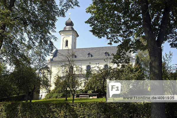 Katholische Heilig Kreuz Kirche  Lüttringhausen  Remscheid  bergisches Land  NRW  Nordrhein Westfalen  Deutschland