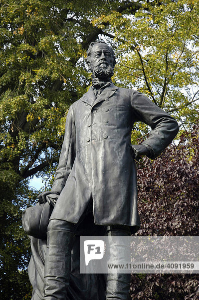 Denkmal von Alfred Krupp im Huegelpark  Villa Hügel  Essen  Ruhrgebiet  NRW  Nordrhein Westfalen  Deutschland