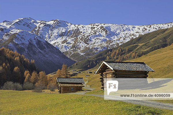 Hütten im Vallungtal (Ende des Rojentals)  Rojen  Südtirol  Italien