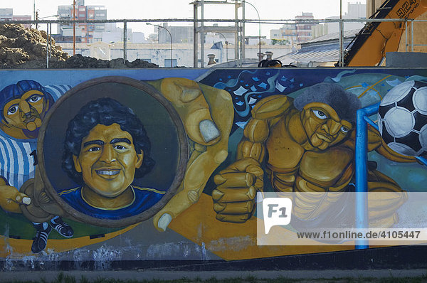Diego Maradonna auf einem Wandgemälde  Hafengegend von La Boca  Buenos Aires  Argentinien