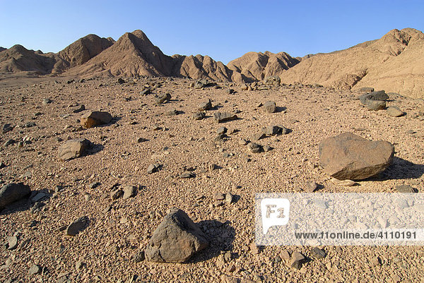 Wüstenlandschaft in der Nähe von Safaga  Ägypten