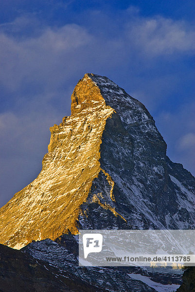 Matterhorn  4487m  im ersten Morgenlicht  Zermatt  Wallis  Schweiz