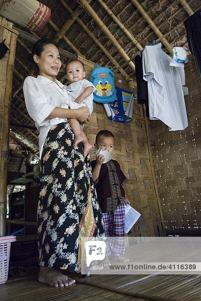 Burmesische Flüchtlinge im Mae Ra Camp  Maesot  Thailand