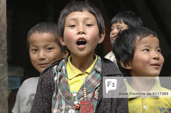 Children  Punakha  Bhutan