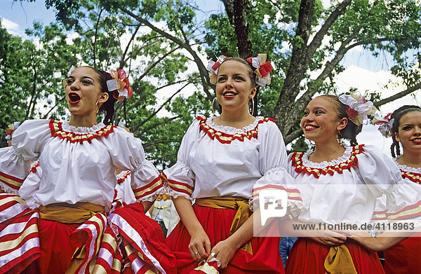 Mädchen in spanischer Tracht  Albuquerque  New Mexico  USA  Amerika