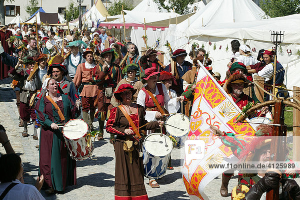 Medieval festival  Burghausen  Upper Bavaria  Bavaria  Germany  Europe