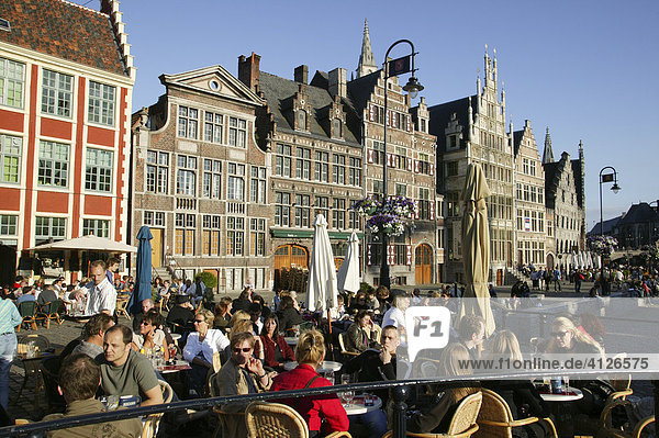 Cafe along the Leie or Lys River  Ghent  Flanders  Belgium  Europe