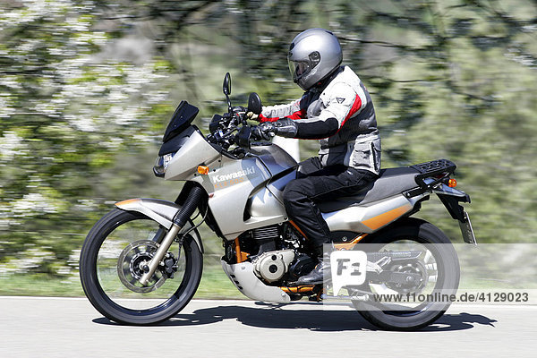 Kawasaki KLE 500 motorcycle