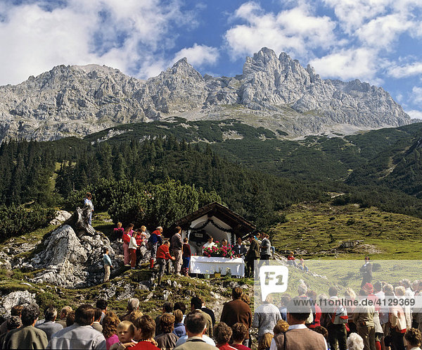 Mountain mass at the Marienbergalm  Mieminger Kette  Tyrol  Austria