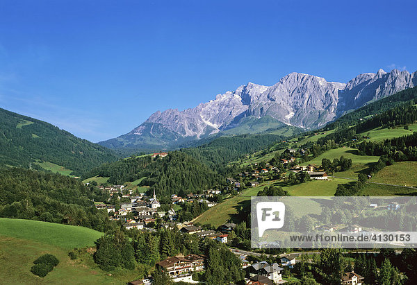 Town of Muehlbach with Mt. Hochkoenig in background  Berchtesgadener Alps  Salzburger Land  Austria  Europe