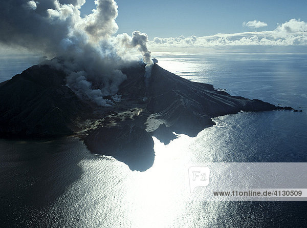 White Island  Vulkan  Eruption  Bay of Plenty  Nordinsel  Neuseeland