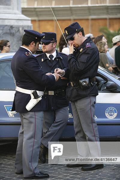 ITA  Italy  Rome : Polizia municipale  police officers. |