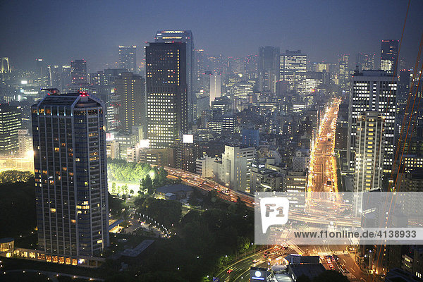 Blick vom Tokyo Tower  Stadtteile Daimon und Shiba  Tokio  Japan  Asien