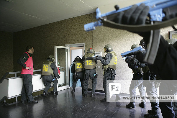 Operational exercise  training for new SWAT officers  North Rhine-Westphalia  Germany  Europe