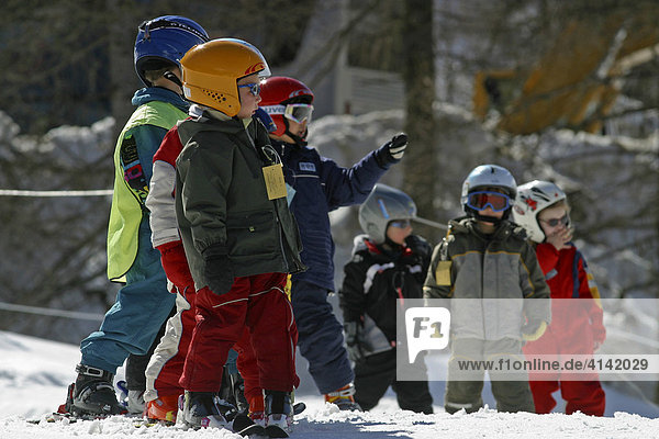 Kinder - Skikurs im Skigebiet Sulden  Südtirol  Italien