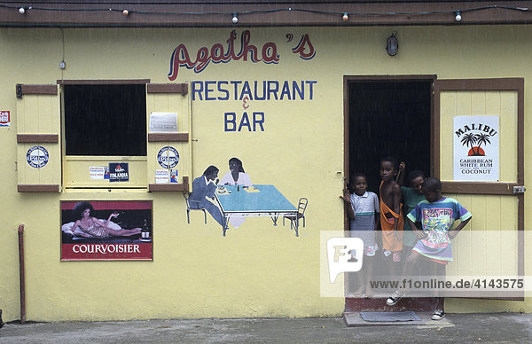 LCA  Saint Lucia: Agatha's Bar  Canaries.
