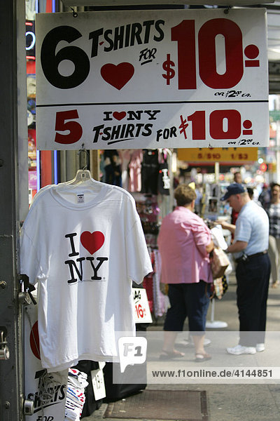 USA  United States of America  New York City: I love New York T-shirts as souveniers.