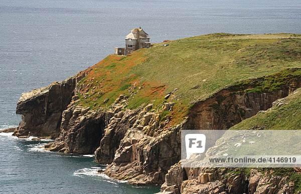 Haus am Rinsey Cliff  Cornwall  UK.