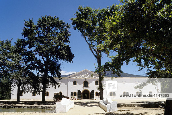 Weingut  Wirtschaftsgebäude  kapholländischer Stil  Stellenbosch  Kapprovinz  Western Cape  Südafrika  Afrika