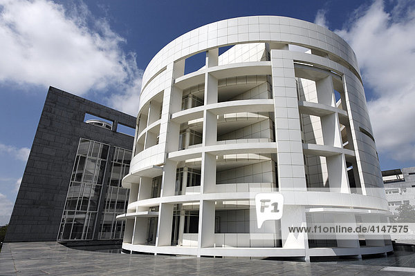 Modernes Gebäude der Hypobank  Architekt Richard Meier  Bankenviertel  Plateau de Kirchberg  Luxemburg  Europa