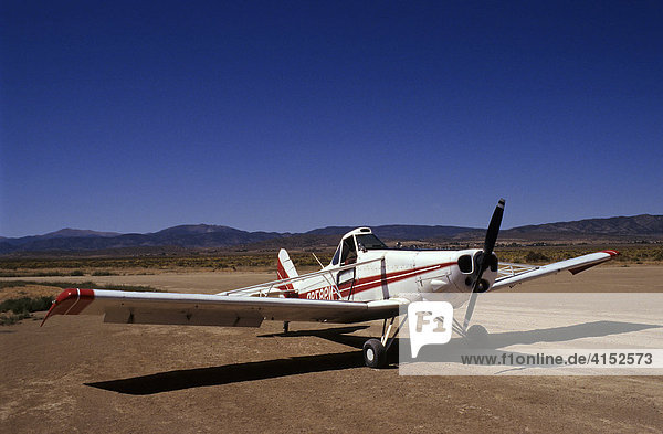 Piper Pawnee als Schleppflugzeug für Segelflugzeuge  Minden Tahoe Airport  Nevada  USA