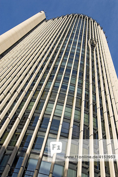 Torre Europa  ein modernes Bürogebäude im Büroviertel AZCA von Madrid  Spanien