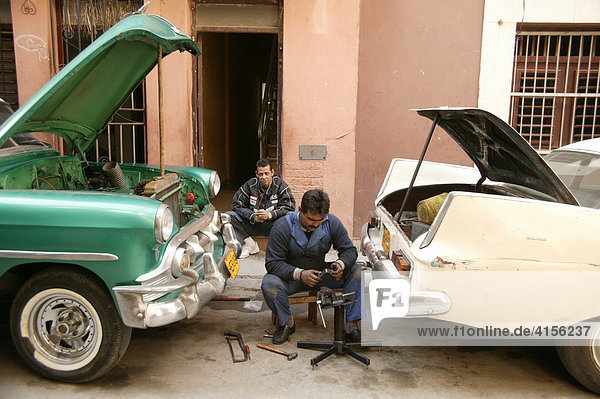 Repairing American vintage cars  Havana  Cuba  Caribbean