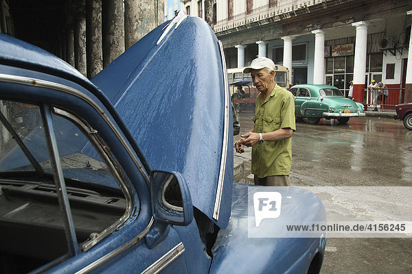 American vintage car  Havana  Cuba  Caribbean