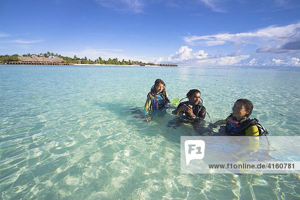 Pupils with diving teacher  Maledives