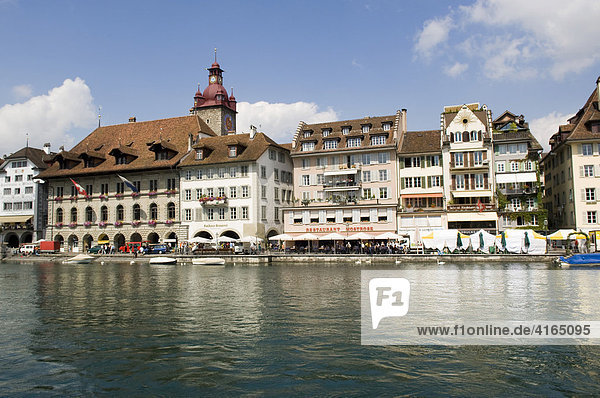 Altstadtpanorama von Luzern mit Vierwaldstätter See  Kanton Luzern  Schweiz