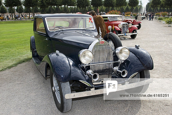 Bugatti 57 Coupe  F 1933 - 39  Oldtimer-Gala Schwetzingen  Baden Württemberg Deutschland