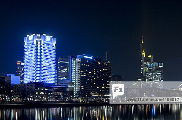 Main Union Investment Haus bei Nacht  Skyline Frankfurt  DRI/HDR Aufnahme  Frankfurt am Main  Hessen  Deutschland