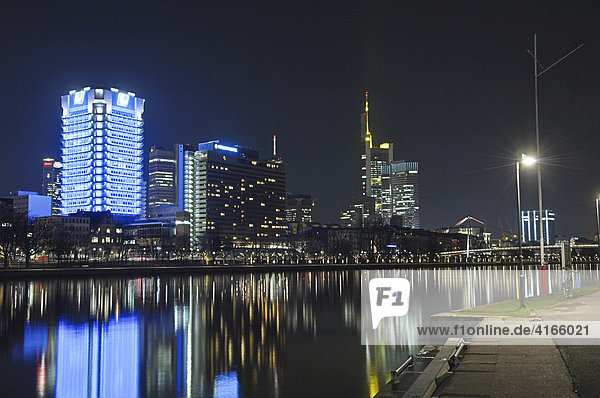 Main Union Investment Haus bei Nacht  Skyline Frankfurt  DRI/HDR Aufnahme  Frankfurt am Main  Hessen  Deutschland