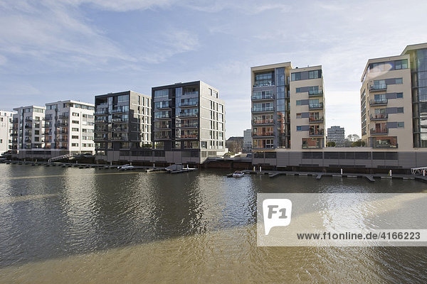 Moderne Luxuswohnungen Am Westhafen Mit Dirketem Bootsanleger Westhafenplatz Frankfurt Am Main Hessen Deutschland