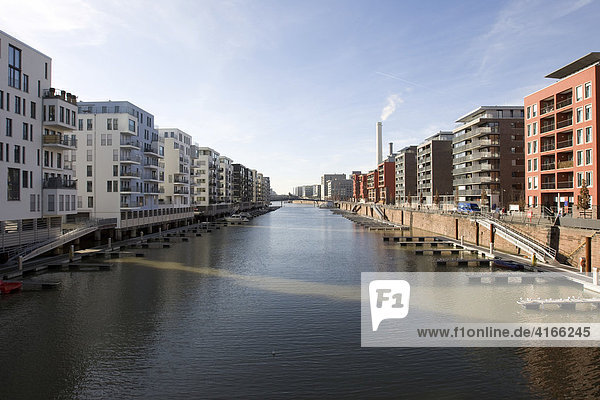 Moderne Luxuswohnungen Am Westhafen Mit Dirketem Bootsanleger Westhafenplatz Frankfurt Am Main Hessen Deutschland