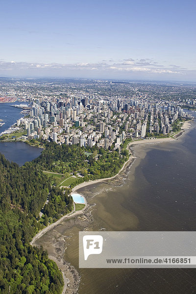 Skyline von Vancouver  mit Stanley Park  Vancouver  British Columbia  Kanada  Nordamerika