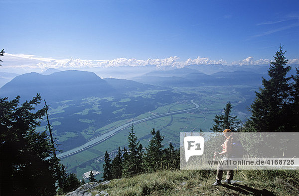 Inntal mit Wörgl - Blick vom Berg Pendling Tirol Österreich