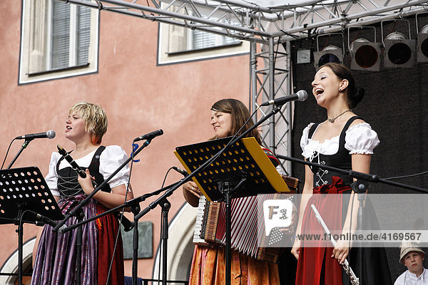 Regensburg   performance Die drei Süßen Festival Musica Europa   Bavaria Germany