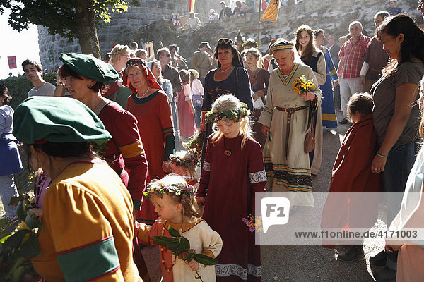 Festival in castle ruin Botenlauben  Bodenlaube  Bad Kissingen  Rhoen  Franconia  Germany
