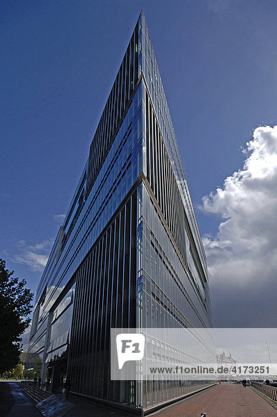 Deichtorcenter  modernist office tower in Hamburg  Germany  Europe