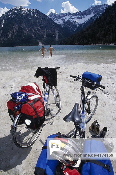 Koenig Ludwig-Tour  Lake Plansee  Tyrol  Austria
