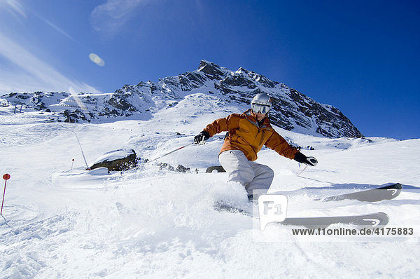 Skier  carving  Ballunspitze  Galtuer  Tirol  Austria  Europe