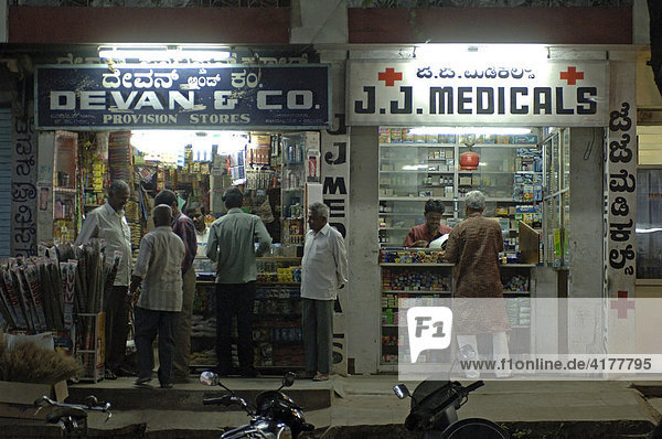 Geschäft  Apotheke  Bangalore  Indien