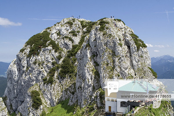 Tegernseer Hütte mit Buchstein Oberbayern Bayern Deutschland