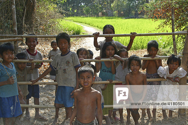 Children on the island of Don Khong  Siphandon  Laos