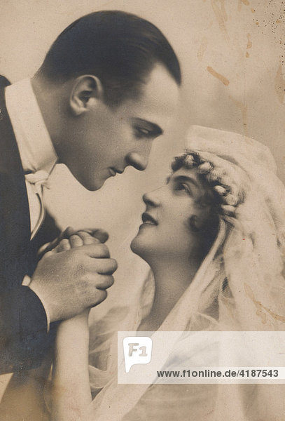 Historisches Foto  ca 1898: Brautpaar